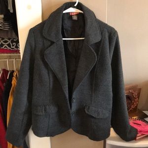 Jacket XL RUNS SMALL